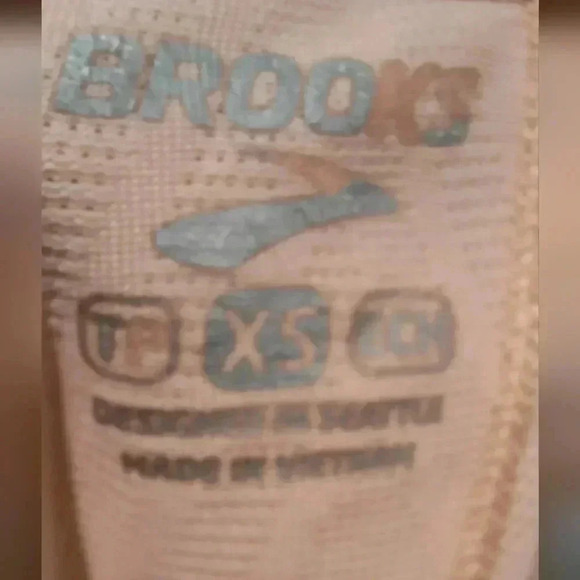 BROOKS Women's Athletic Longsleeve Top Vented Back - Picture 4 of 6